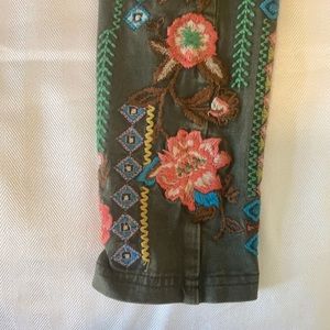 Sundance Embroidered Leggings Size Extra Small